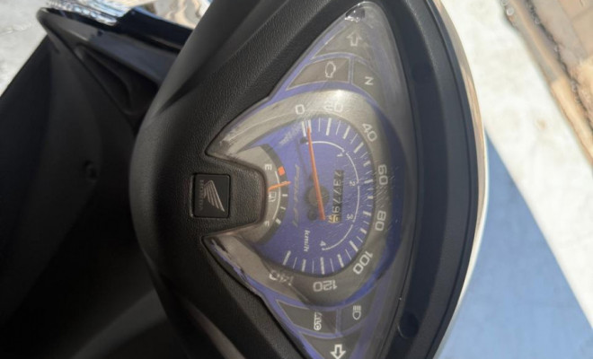 HONDA BIZ 125 ES/ 125 ES FLEX 2011 Gasolina-2