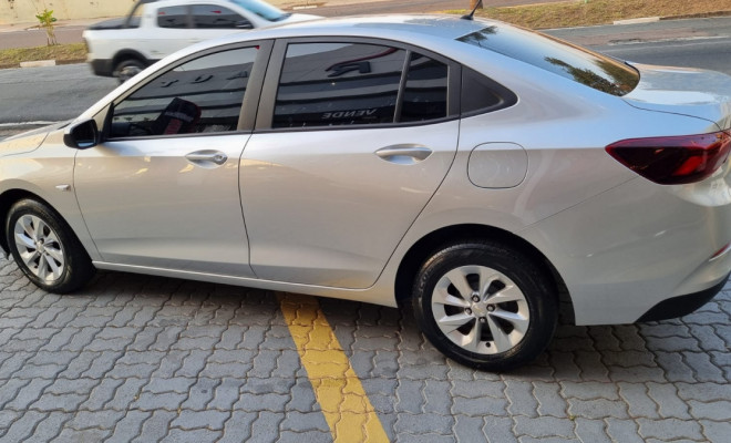 GM - Chevrolet ONIX SEDAN Plus LT 1.0 12V Flex 4p Mec. 2023 Flex-2
