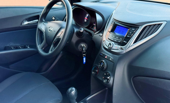 Hyundai HB20 C./C.Plus/C.Style 1.6 Flex 16V Mec. 2014 Flex-9