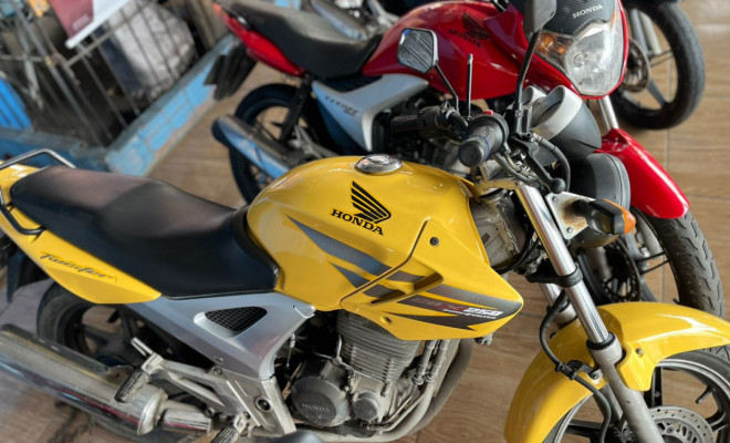 HONDA CBX 250 TWISTER 2004 Gasolina-3