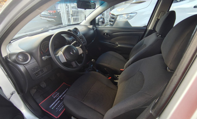 Nissan VERSA SV 1.6 16V Flex Fuel 4p Mec. 2013 Flex-4