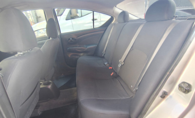 Nissan VERSA SV 1.6 16V Flex Fuel 4p Mec. 2013 Flex-5