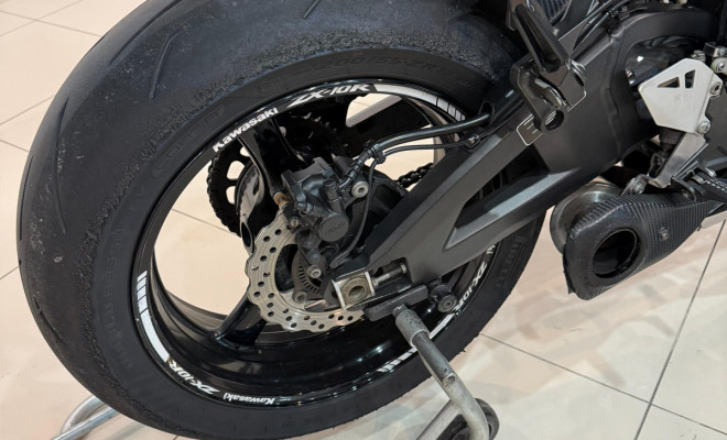KAWASAKI NINJA ZX-10/ ZX-10R 1000cc/30TH Aniv. 2014 Gasolina-3