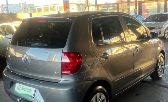 VW - VolksWagen Fox 1.6 Mi Total Flex 8V 5p 2011 Flex-4