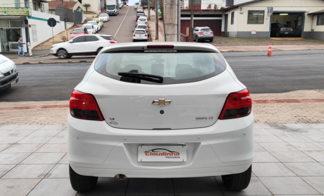 GM - Chevrolet ONIX HATCH LT 1.4 8V FlexPower 5p Mec. 2016 Flex-4