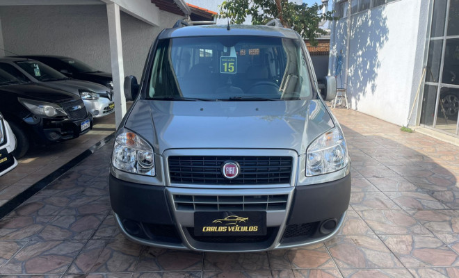 Fiat Doblo ESSENCE 1.8 Flex 16V 5p 2015 Flex