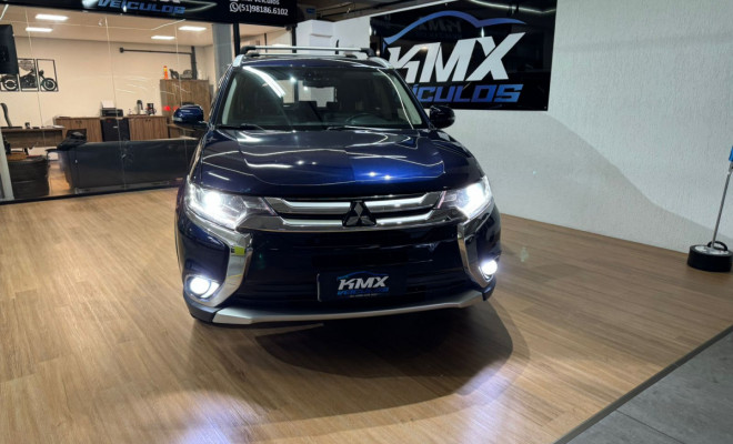 Mitsubishi OUTLANDER COMFORT 2.0 16V Aut. 2018 Gasolina-3