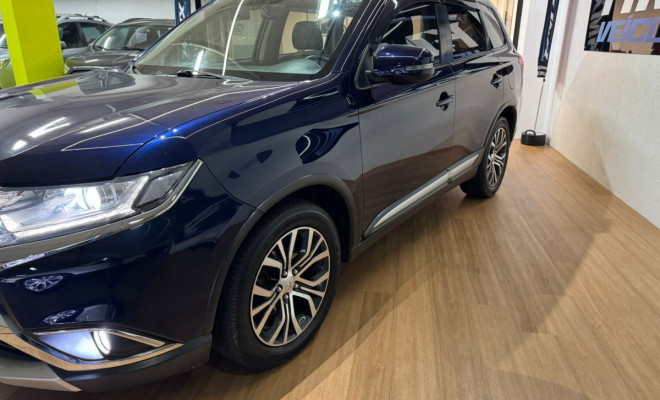 Mitsubishi OUTLANDER COMFORT 2.0 16V Aut. 2018 Gasolina-0
