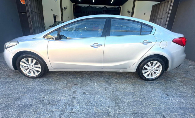 Kia Motors Cerato 1.6 16V  Flex  Aut. 2014 Flex-5