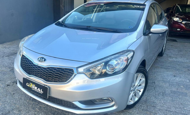 Kia Motors Cerato 1.6 16V  Flex  Aut. 2014 Flex