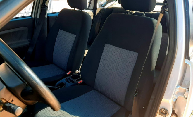 Ford Fiesta Sed. 1.6 8V Flex 4p 2013 Flex-5