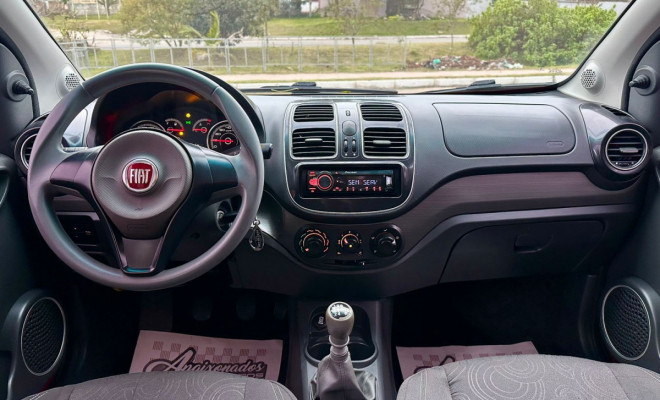 Fiat Grand Siena ATTRAC. 1.4 EVO F.Flex 8V 2013 Flex-9