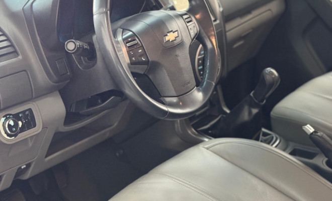 GM - Chevrolet S10 Pick-Up LTZ 2.4 F.Power 4x2 CD 2013 Flex-10