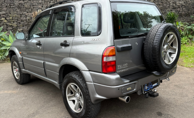 GM - Chevrolet TRACKER 2.0 TB Int. Diesel 4x4 4p 2004 Diesel-10