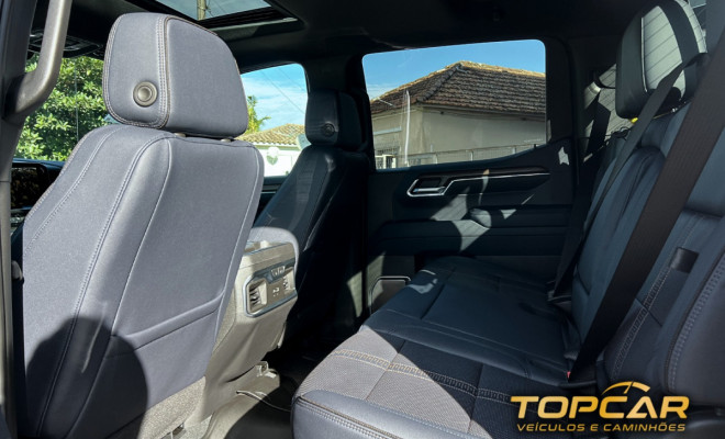 GM - Chevrolet Silverado High Country 5.3 V8 AWD Aut. 2025 Gasolina-4