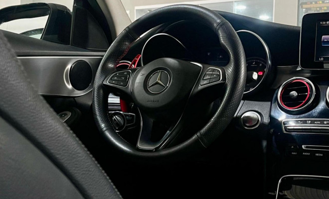 Mercedes-Benz C-180 CGI Exclusive 1.6 Turbo Aut. 2016-2
