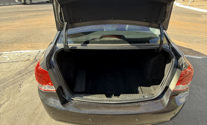 GM - Chevrolet CRUZE LT 1.8 16V FlexPower 4p Aut. 2012 Flex-10