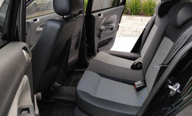 VW - VolksWagen Gol (novo) 1.0 Mi Total Flex 8V 4p 2014 Flex-11