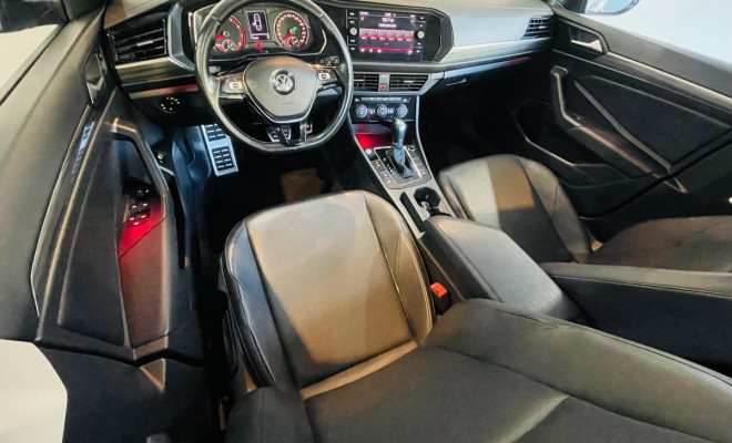 VW - VolksWagen JETTA Comfort. 250 TSI 1.4 Flex 16v Aut. 2018 Flex-9
