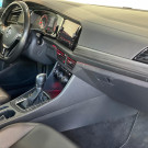 VW - VolksWagen JETTA Comfort. 250 TSI 1.4 Flex 16v Aut. 2018 Flex-6