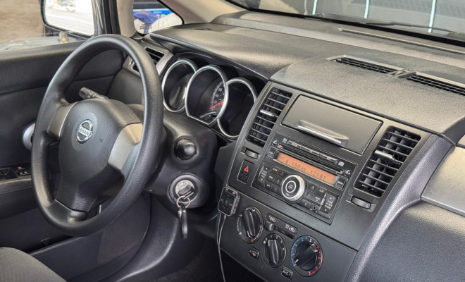 Nissan TIIDA Sedan 1.8 16V Flex Fuel 4p 2012 Flex-6