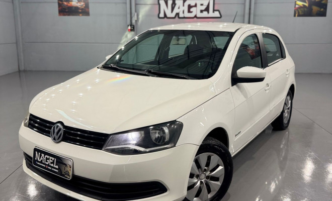 VW - VolksWagen Gol (novo) 1.0 Mi Total Flex 8V 4p 2014 Flex