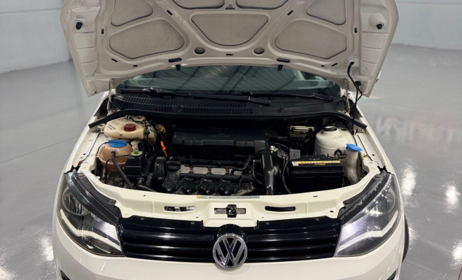 VW - VolksWagen Gol (novo) 1.0 Mi Total Flex 8V 4p 2014 Flex-7