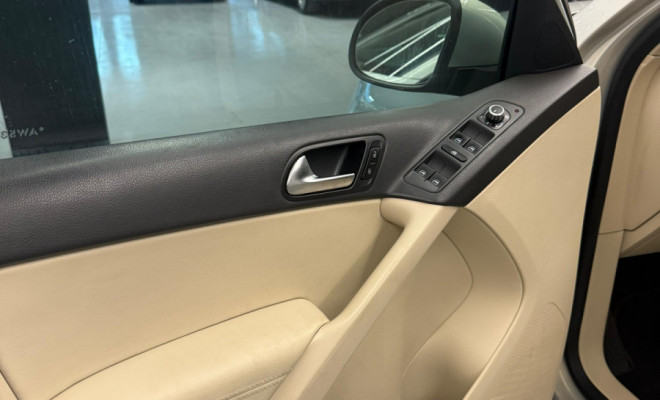 VolksWagen TIGUAN 2.0 TSI 2010 Gasolina-12