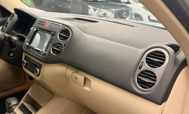 VolksWagen TIGUAN 2.0 TSI 2010 Gasolina-4
