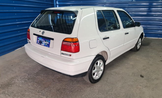 VW - VolksWagen Golf GLX 2.0 4p 1997 Gasolina-0