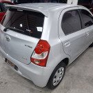 Toyota ETIOS XS  1.3 Flex 16V 5p Mec. 2013 Flex-26