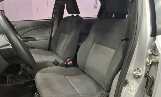 Toyota ETIOS XS  1.3 Flex 16V 5p Mec. 2013 Flex-11