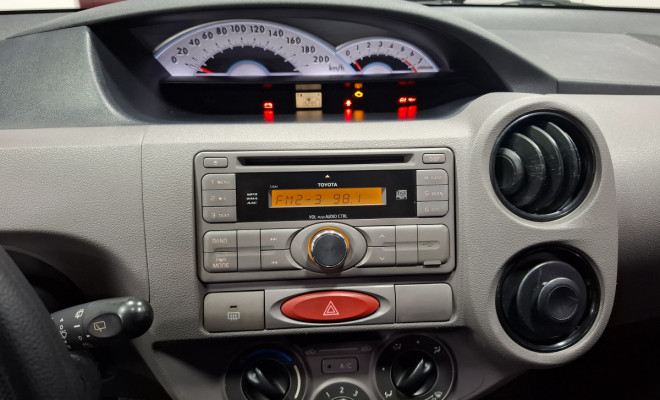 Toyota ETIOS XS  1.3 Flex 16V 5p Mec. 2013 Flex-18