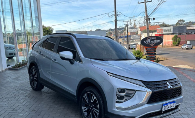 Mitsubishi Eclipse Cross HPE 1.5 16V 165cv Aut. 2023 Gasolina-1