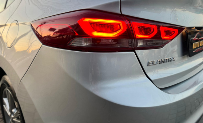 Hyundai Elantra Special Edit. 2.0 16V Flex Aut. 2017 Flex-2