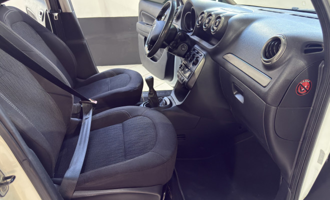 Citroën C3 Picasso GLX 1.5 Flex 8V 5p Mec. 2014 Flex-8