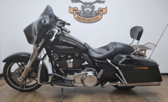 HARLEY-DAVIDSON STREET GLIDE FLHX 2018 Gasolina-2