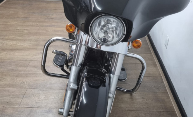 HARLEY-DAVIDSON STREET GLIDE FLHX 2018 Gasolina-1