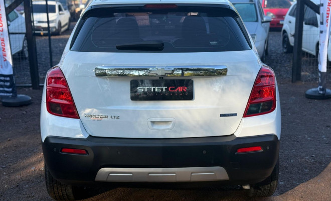 GM - Chevrolet TRACKER LTZ 1.8 16V Flex 4x2 Aut. 2014 Flex-4