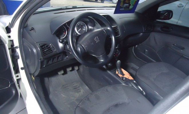 Peugeot 207 Sedan Passion XR 1.4 Flex 8V 4p 2009 Flex-7