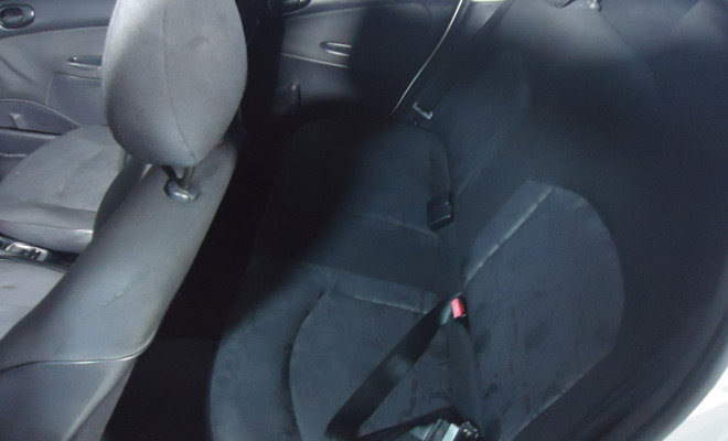 Peugeot 207 Sedan Passion XR 1.4 Flex 8V 4p 2009 Flex-6