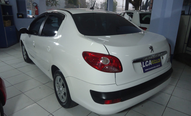 Peugeot 207 Sedan Passion XR 1.4 Flex 8V 4p 2009 Flex-2