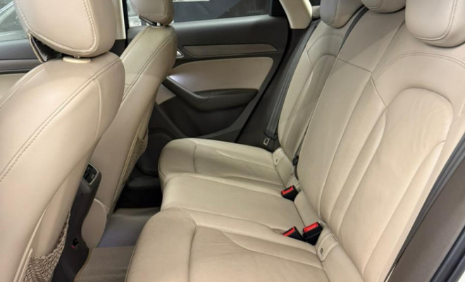 Audi Q3 2.0 TFSI Quat. 170/180cv S-tronic 5p 2014 Gasolina-2