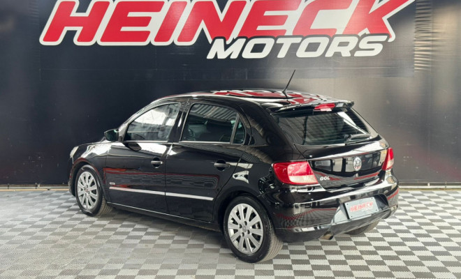 VW - VolksWagen Gol (novo) 1.0 Mi Total Flex 8V 4p 2009 Flex-0