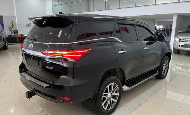 Toyota Hilux SW4 SRX 4x4 2.8 TDI 16V Dies. Aut. 2019 Diesel-9