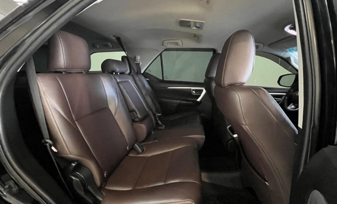 Toyota Hilux SW4 SRX 4x4 2.8 TDI 16V Dies. Aut. 2019 Diesel-7