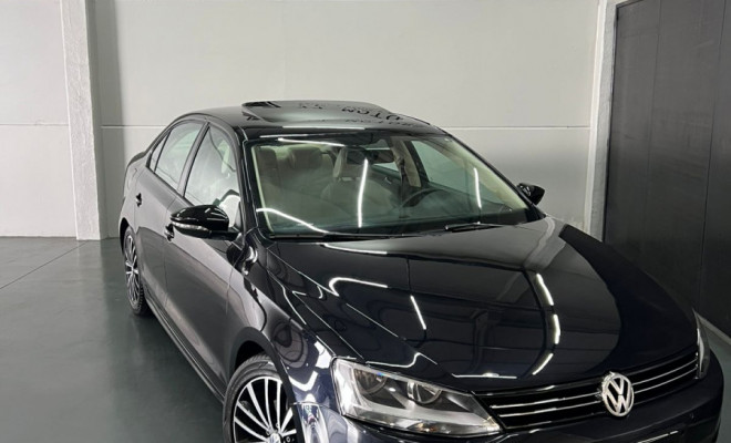 VW - VolksWagen JETTA Comfortline 2.0 Total Flex 8V 4p Tiptronic-1