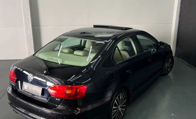 VW - VolksWagen JETTA Comfortline 2.0 Total Flex 8V 4p Tiptronic-5