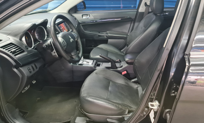Mitsubishi Lancer HLE 2.0 16V 160cv Aut. 2016 Gasolina-2