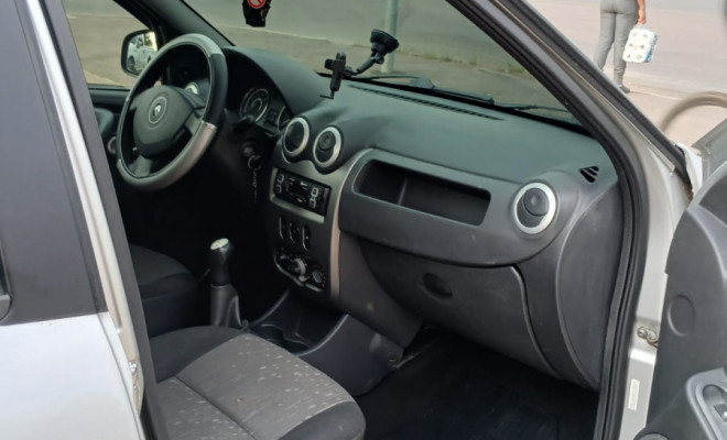 Renault LOGAN Expres./Exp. UP Hi-Flex 1.0 16V 4p 2011 Flex-5